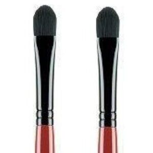 2 Smashbox Precision Concealer Brush #5 - Brand new. You will receive 2 brushes!